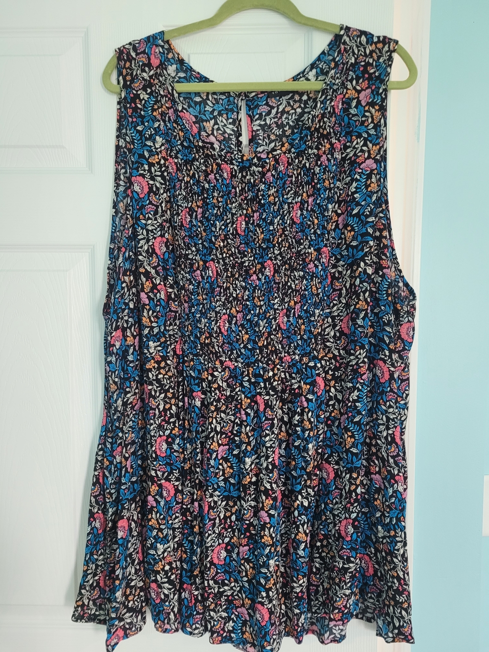 Torrid 5x Colorful Tank Top: Slight Peplum